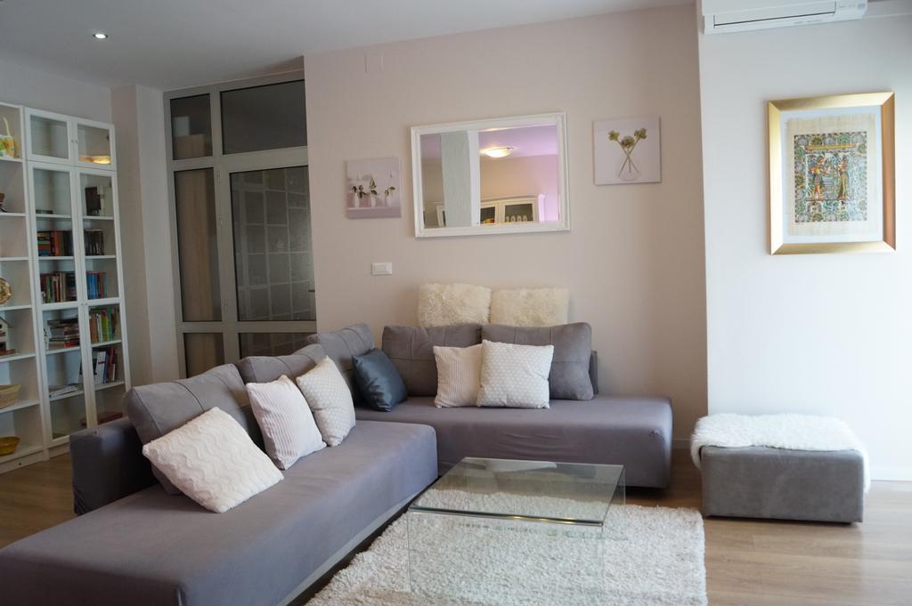 Apartments Mario With Private Parking Makarska Exterior foto